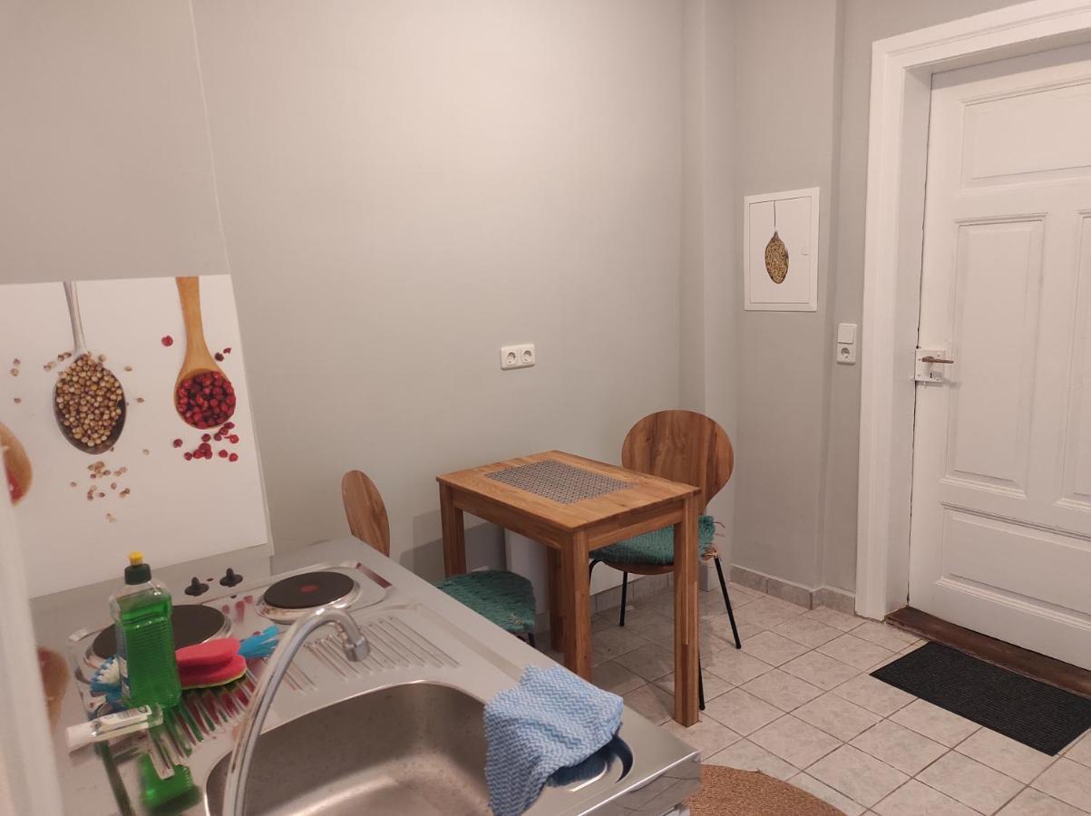 Schoene Gemuetliche Ferienwohnung Am Saaleradweg Grosseutersdorf Exterior photo