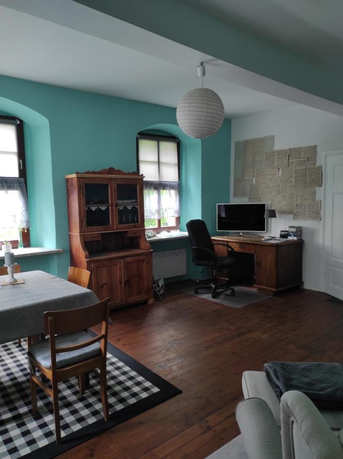 Schoene Gemuetliche Ferienwohnung Am Saaleradweg Grosseutersdorf Exterior photo